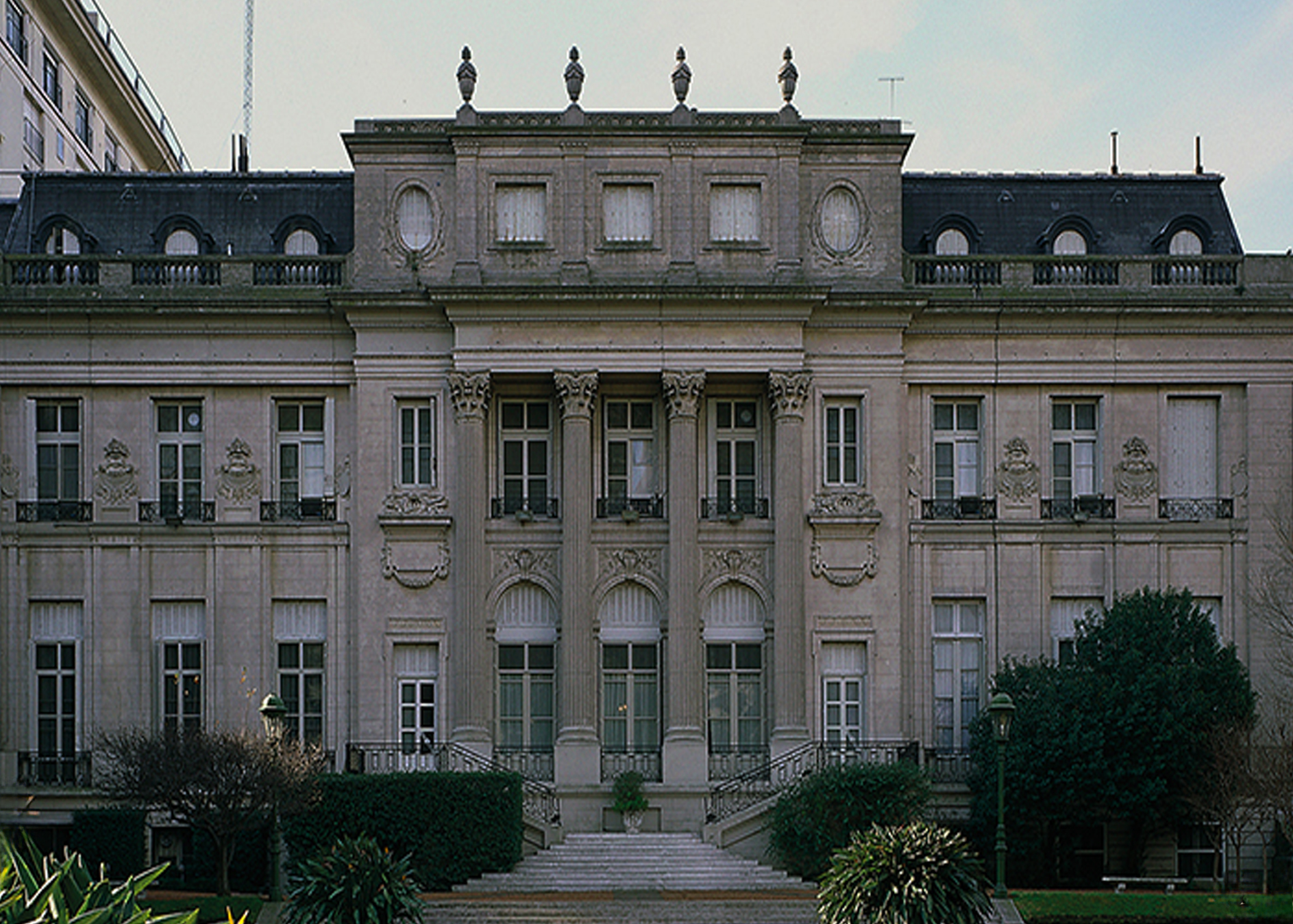 Palacio Bosch. Residencia Oficial del Embajador de los Estados Unidos